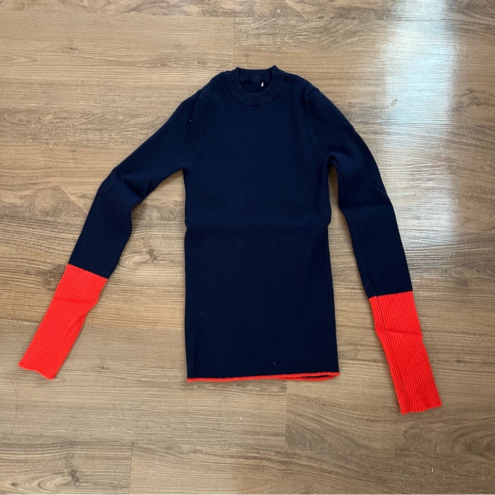 Super stretchy sweater